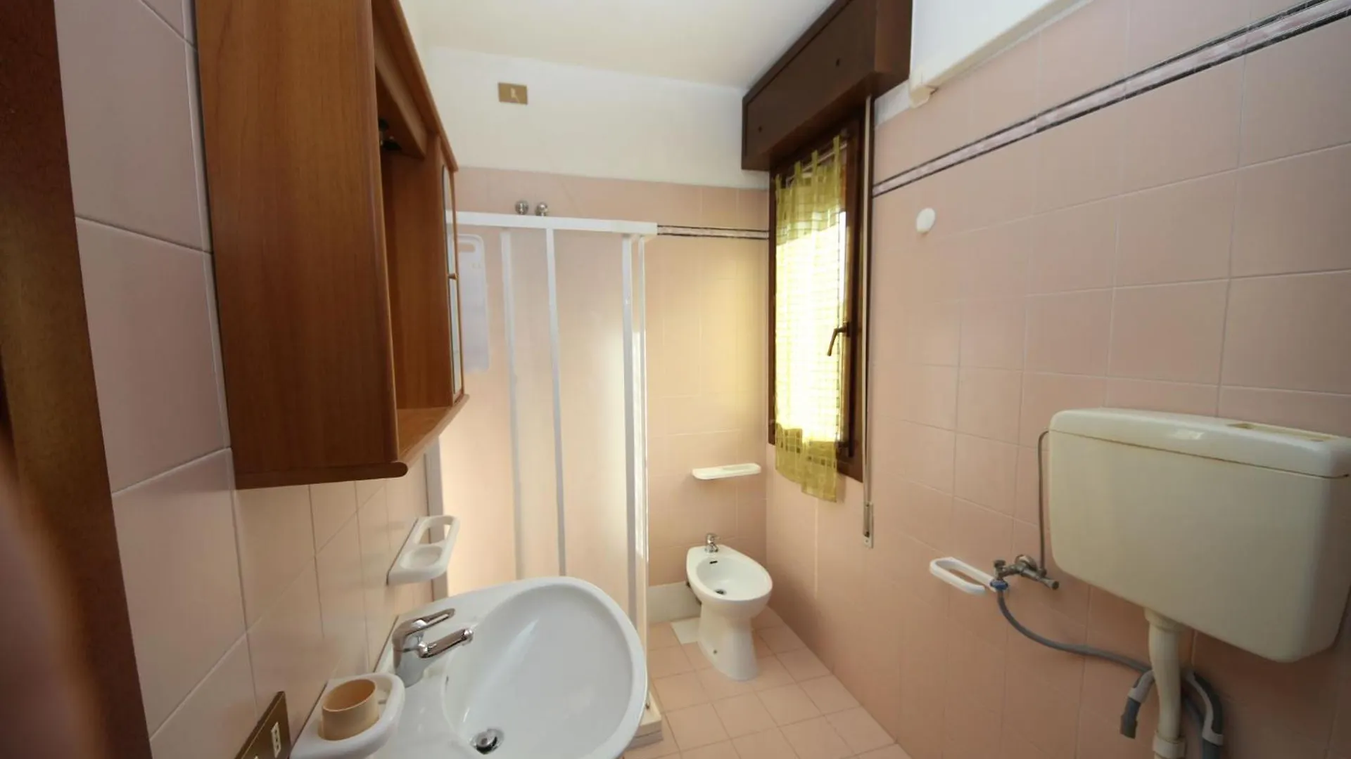 Apartment Just Steps From The Beach In Rosolina Mare Italy