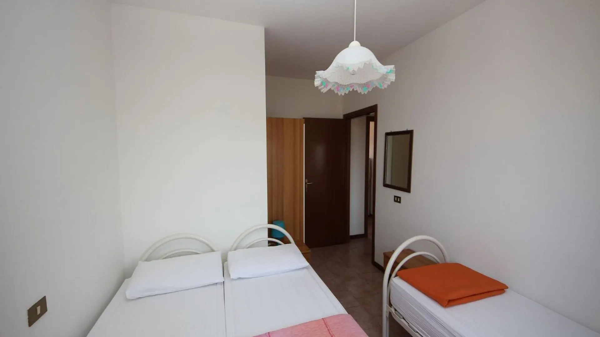 Apartment Just Steps From The Beach In Rosolina Mare