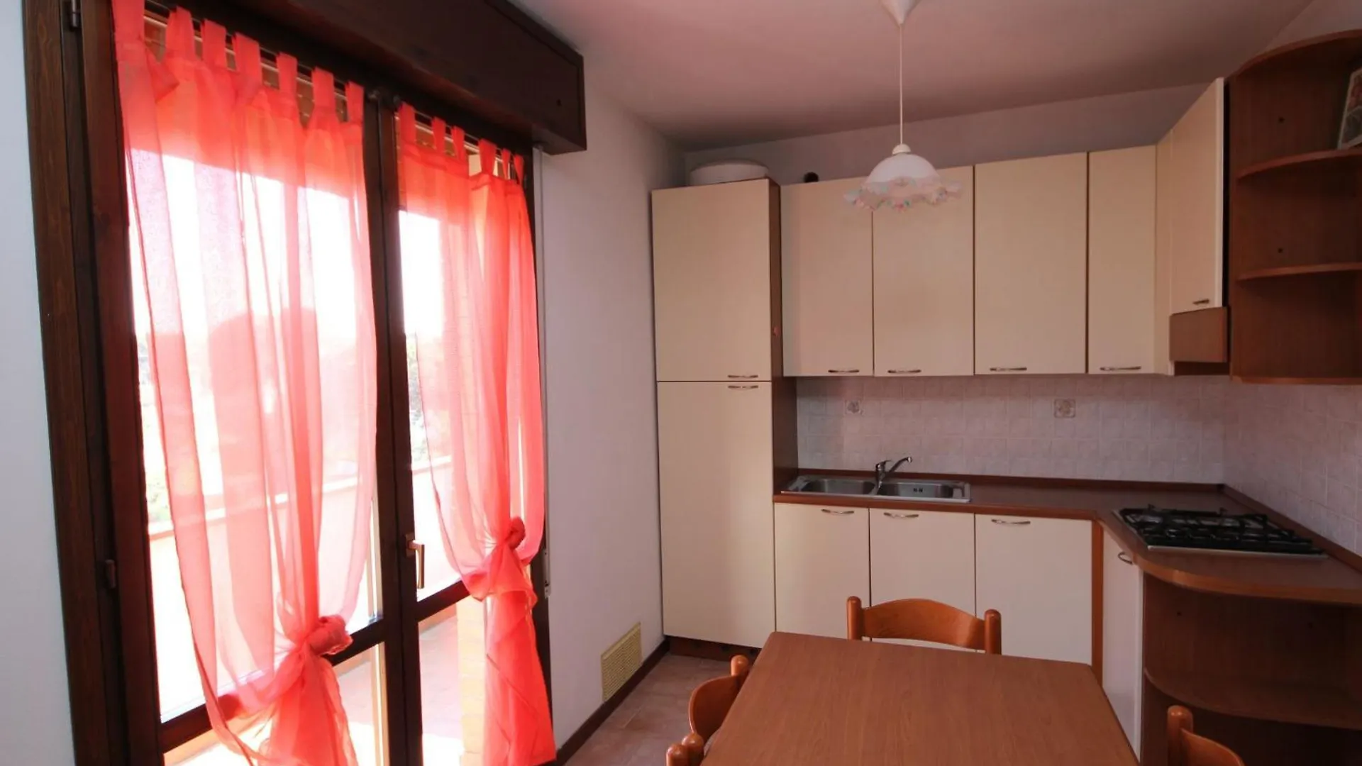 Apartment Just Steps From The Beach In Rosolina Mare
